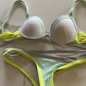 Victoria’s Secret Bikini SET